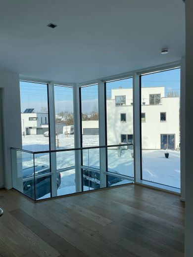 Luxus-Penthouse-Wohnung in traumhafter Lage mit Privatseenutzung – Blick von Galerie 1.OG