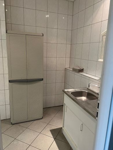 Top-Gewerbeimmobilie: Flexibel nutzbar - als Lager, Werkstatt, Produktion oder auch Handel. – Hauswirtschaftsraum