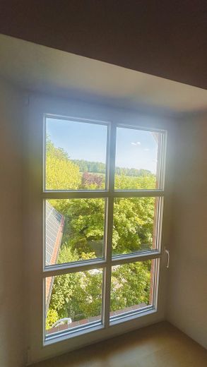 Traumhafte ca. 135 m² große Wohnung mit Garten, Balkon und Garagenstellplatz – Ausblick aus 2. OG 