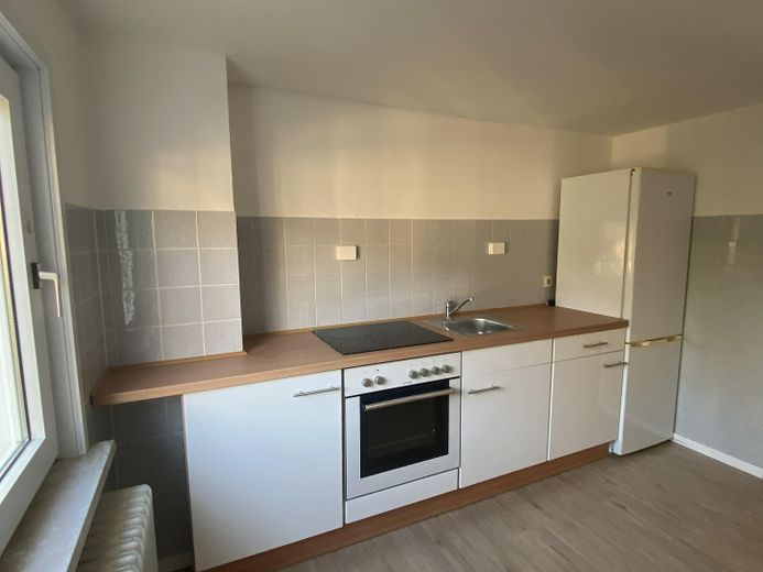 Rennovierte Wohnung mit Küche Ruhig und zentral im Bergischen Schieferhaus mit Garten – Küche 