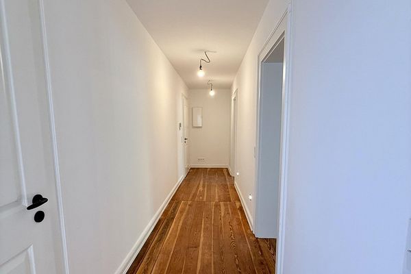 Erstbezug im Reiherstiegviertel – kernsanierter Altbau mit Aufzug und hohen Decken
