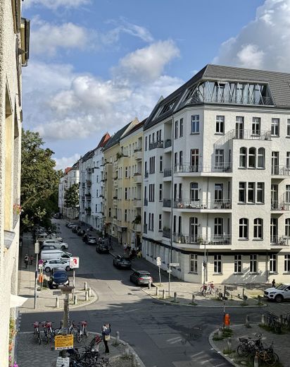 Appartamento d’epoca con 2 locali, libero da subito, con balcone esposto a sud nel quartiere Bötzowviertel – Photo 15
