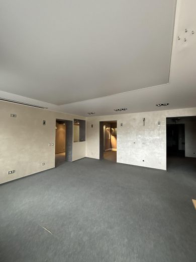 Großzügig geschnittener Raum