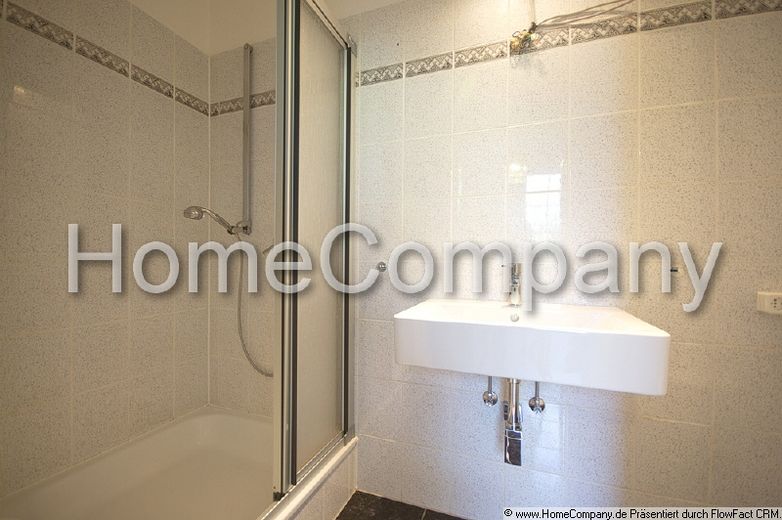 Appartamento moderno e arredato con stile in una splendida villa d’epoca, situata su un terreno simile a un parco, vicino al lago artificiale Kemnader Stausee. – 5aa8ca921cb6a3fe39c218cb890fdc0fe6b19df2.jpg