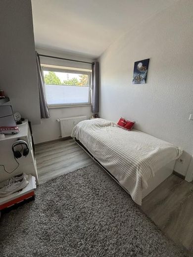 Helle 3-Zimmer Wohnung 79m² mit Balkon, optional Garage | gute Anbindung nach DUS, Neuss, MG – Arbeitszimmer / Kinderzimmer