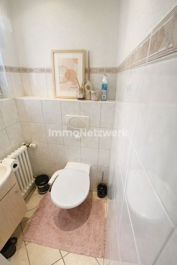 ***Willkommen in Ihrem neuen Zuhause - Familienidylle in Top-Lage von Wunsiedel*** – Gäste WC