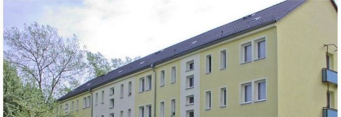 Kleine 3-Raum-Wohnung in schöner Lage von Reusa – mit Balkon