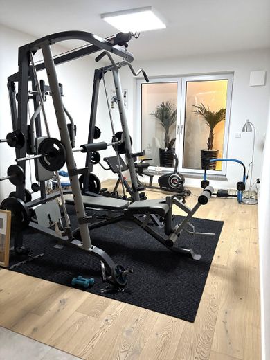 Fitnessraum im Hobbyraum im UG