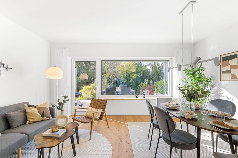 Offenens Wohnzimmer I