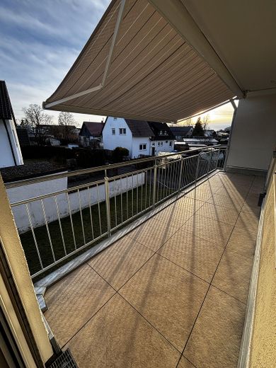 gemütliche 3,5-Zimmer-Wohnung mit Südbalkon in Neu-Ulm (Pfuhl) zu vermieten – Balkon