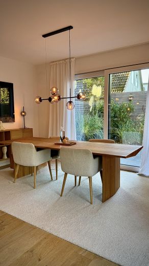 Wohnküche mit Gartenblick