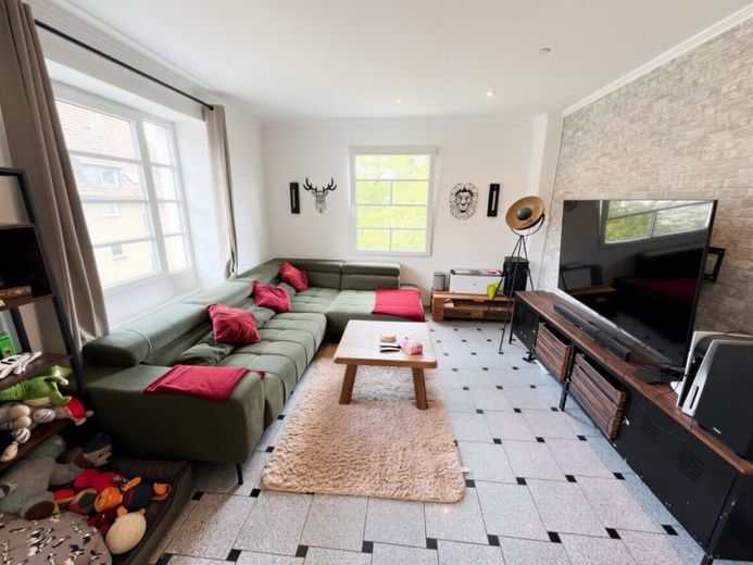 Altbaucharme auf ca. 102 m² – stilvolle 3-Zimmer-Wohnung in Solingen-Wald – Foto 1