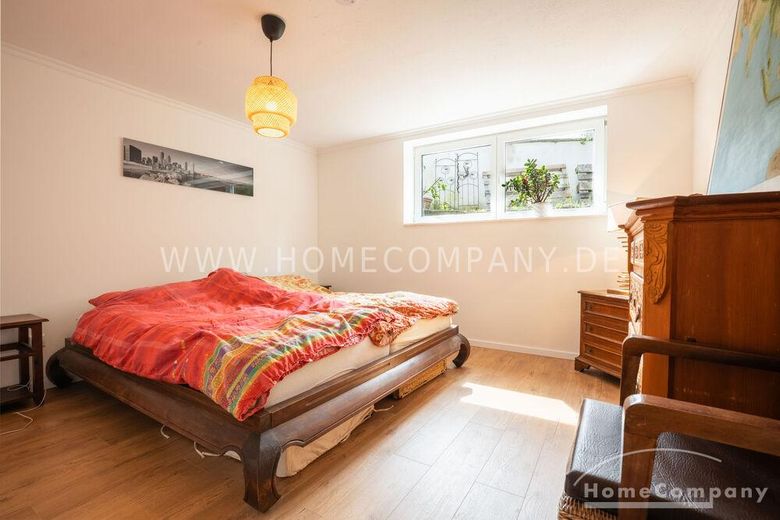 Außergewöhnlicher Designer-Bungalow mit Indoor-Pool, Heimkino  &  Smart-Home in ruhiger Naturlage – 06a7e28c66c9dd7c5bfa4ce23452437330c2f7cd.jpg