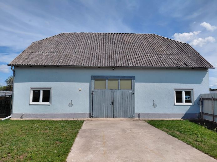 Stilvoll saniertes Herrenhaus auf 3.794 m² Grundstück – Foto 4