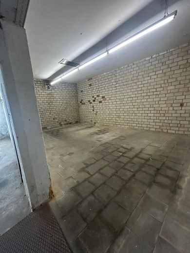 Renovated office with 420sqm warehouse / hall | production area incl. sanitary facilities – Foto 10