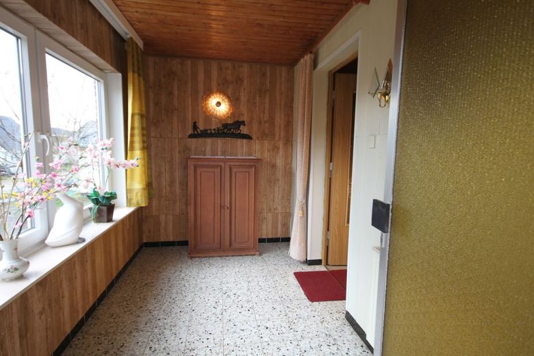 Viel Platz für die große Familie in zentraler Dorflage! – Veranda
