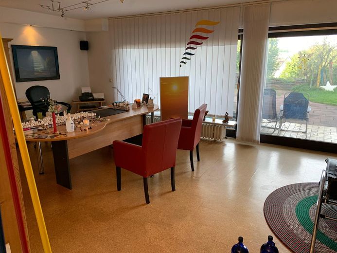 Einliegerwhg m großer Terasse