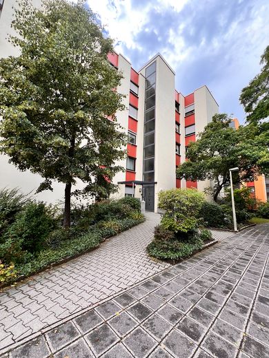 Erstbezug nach Sanierung | 94 m² | 3 Zimmer | Balkon | TG-Stellplatz | Aufzug – Foto 3