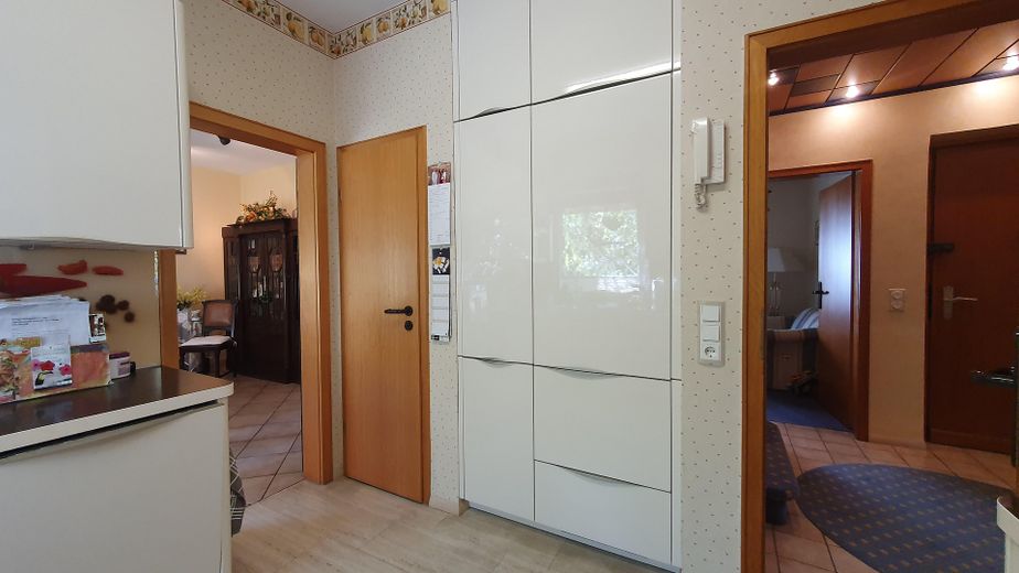 Detached house with granny apartment, pool and large garden in Remscheid Süd – Haupthaus Küche 1
