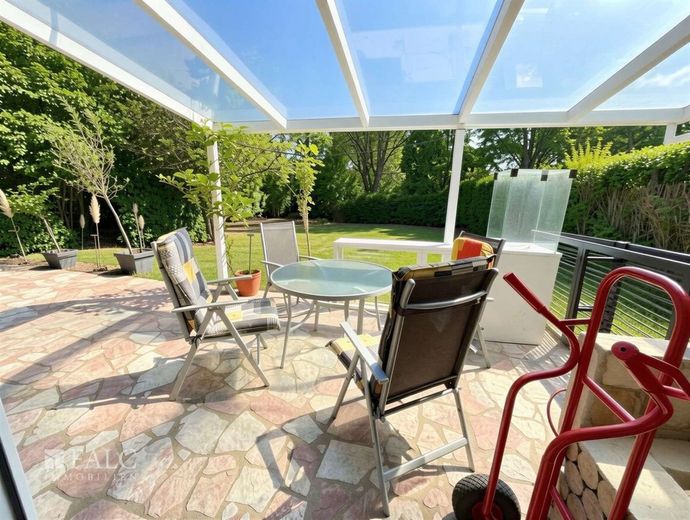 Einfamilienhaus in begehrter Lage von Marl. – Terrasse - (KI generiert)