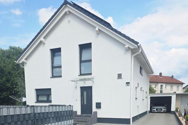 KFW 40+ Haus, wohnen mit Charakter: Freistehendes Einfamilienhaus in Lambsheim