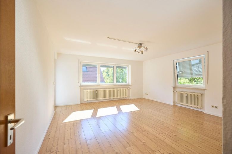4-Zimmer-Eigentumswohnung in Krumbach | Platz für Familie, Alltag & Zukunft (W2) – Wohnzimmer