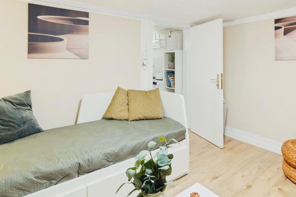 1 Bedroom Souterrain in Lurup (Hamburg West) Garden Furnished – ALL INCL. – 1-Zimmer Oase + Garten