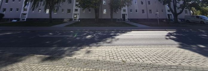 Sanierter Wohnblock: Moderne 3-RW mit Balkon und Tageslichtbad