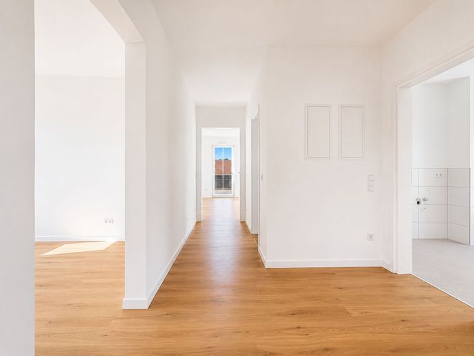 ERSTBEZUG - 3,0-ZIMMER WOHNUNG – Flur