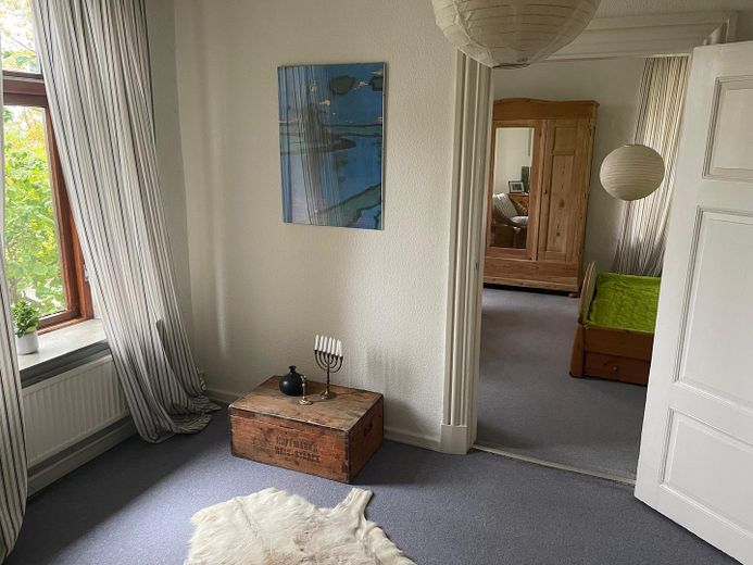 Einfamilienhaus an der dänischen Grenze – Ankleidezimmer/Schlafzimmer