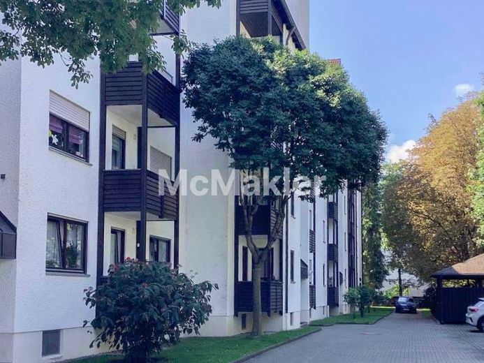 Zwei Balkone, Aufzug, Tiefgarage – diese Wohnung lässt keine Wünsche offen! – Foto 1