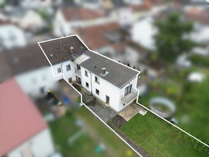 Viel Raum für die Familie: Einfamilienhaus in angenehmer ruhiger Lage – Bild 18