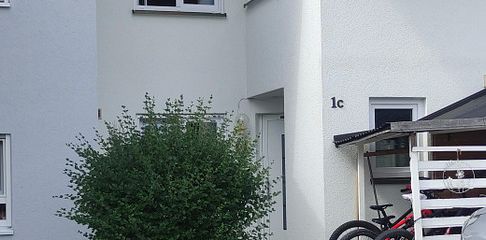 Grosszügiges RH mit 4 Schlafzimmer, 2 Bädern in Horheim-Wutöschingen von Privat – Hausansicht Eingangsbereich