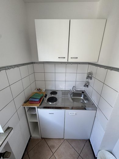 Schicke Single-Wohnung in Düsseldorfer Altstadt in Rheinnähe -Ohne Provision- – Küche
