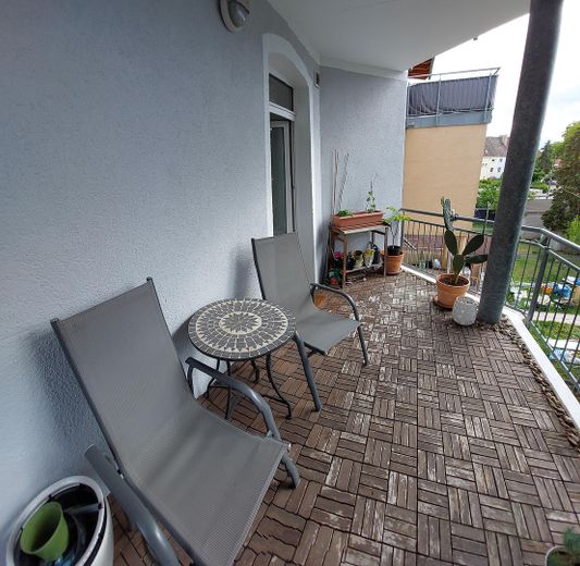 Sehr schönes 3 Fam.- Haus, große Balkone – OG Balkon