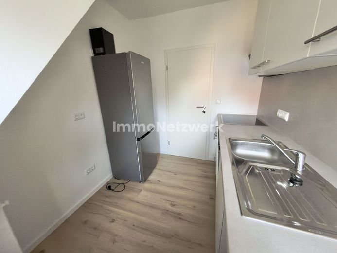 Vollrenovierte 3 Zimmer Wohnung im Greitweg, modernisiertes Bad mit Wanne zum 1.2.26 – Küche