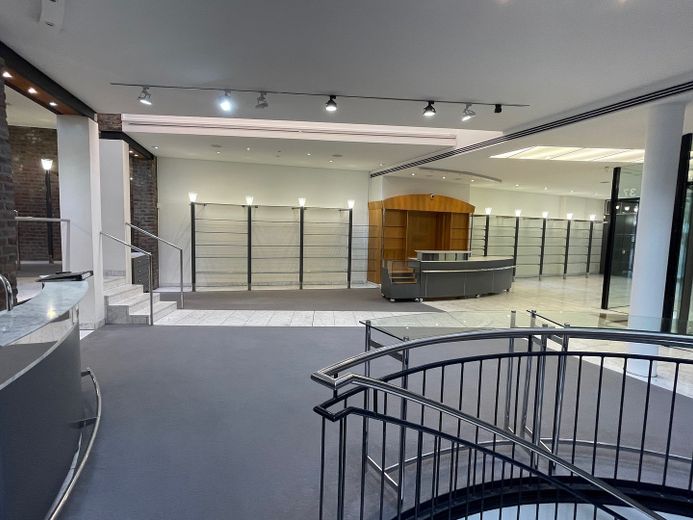 Exklusive(s) Ladenlokal / Einzelhandelsfläche / Büro in der Innenstadt von Mönchengladbach-Rheydt – Foto 4