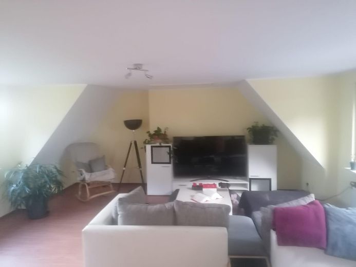منزل شبه منفصل في أحضان الطبيعة – Wohnzimmer OG R+L sind Fenster