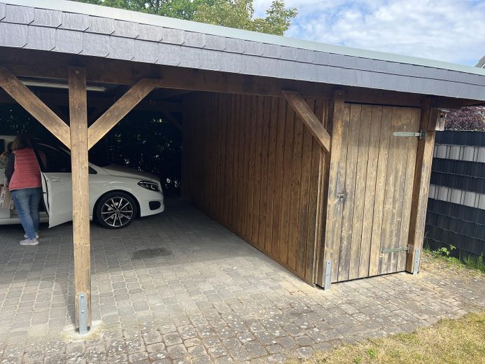 Carport-Schuppen
