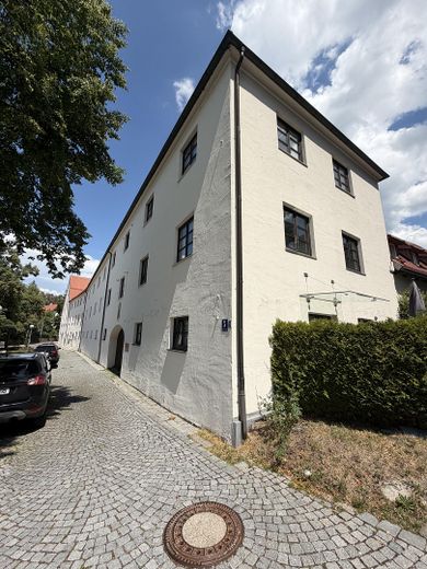 CHARMANTE & NEU RENOVIERTE WOHNUNG IN ALTEM KLOSTER // Kempten – Hausansicht