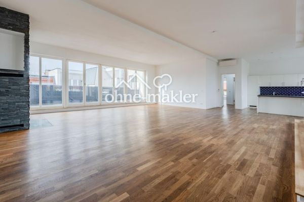 Dachgeschosswohnung direkt am Boxhagener Platz ! 7-Zimmer ! Provisionsfrei !