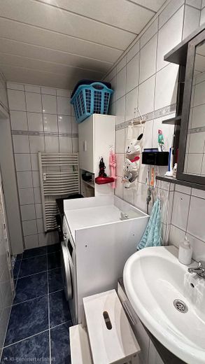 Großzügige 4-Zimmer-Eigentumswohnung mit Balkon in Duisburg-Rheinhausen – provisionsfrei von privat – Foto 2