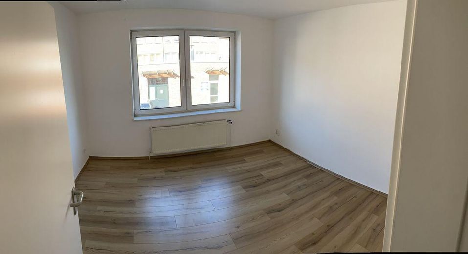 Appartamento ristrutturato di recente con 2 locali/cucina componibile/doccia a filo pavimento/libero dal 01.09.2026 – Schlafzimmer