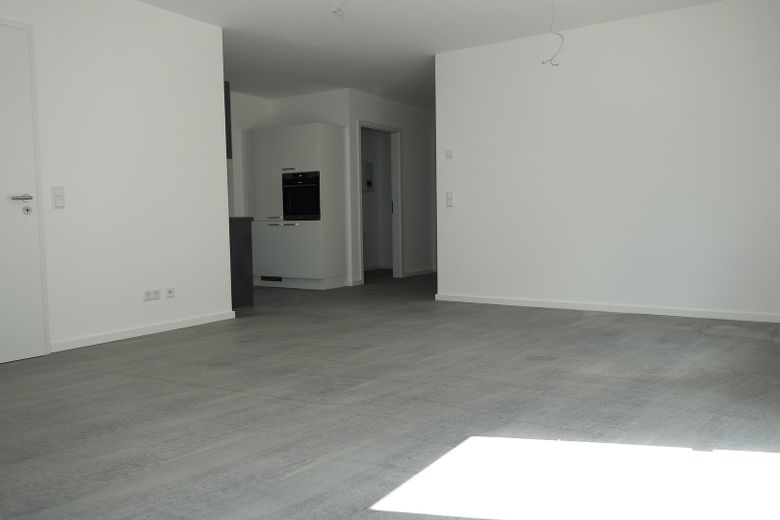 Moderne Neubau-Wohnung mit Einbauküche + großer Terrasse! – Foto 5