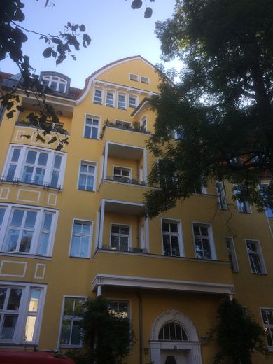 Ruhiges und stilvolles Wohnen in sanierter Jugendstilvilla – Außenansicht