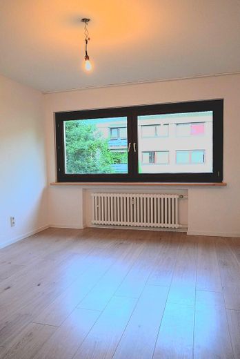 Wohnen im Grünen - Ihr Zuhause mit Balkon und 3 Zimmern – Schlafzimmer Bild 2