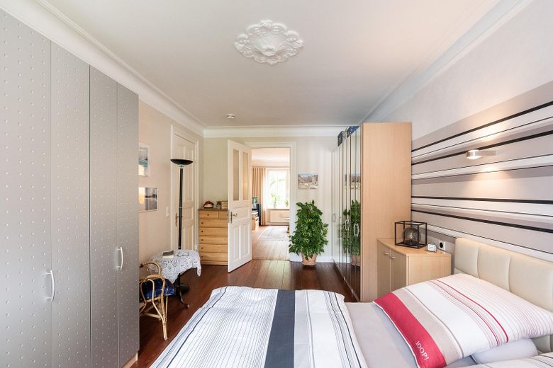 Bellissimo appartamento d'epoca in Ulmenstraße presso Stadtpark - da privato – Schlafzimmer