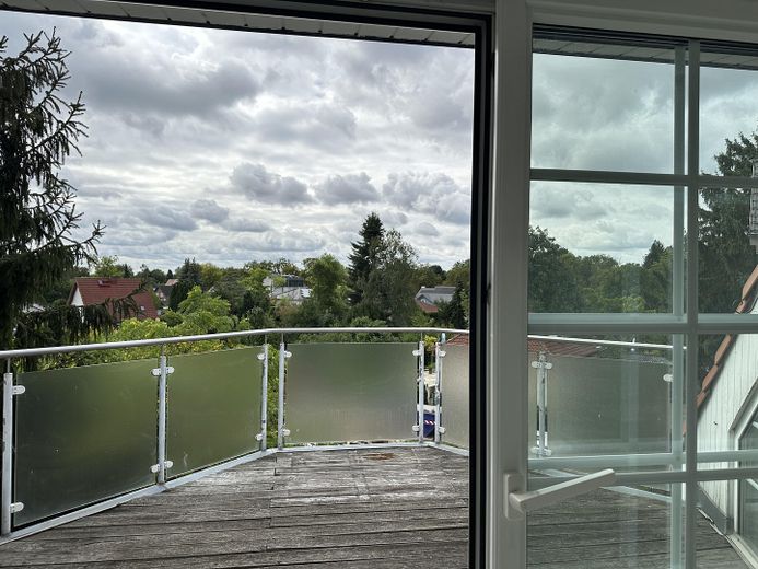 Appartement mansardé à Falkensee – Balkon Südwestausrichtung