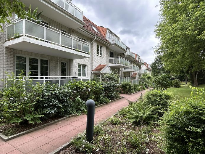 1,5-Zimmer-Eigentumswohnung mit Balkon und Tiefgaragenstellplatz in Hamburg-Wandsbek – Foto 2