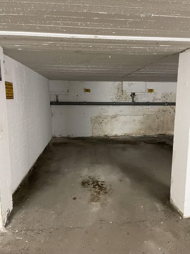 Tiefgaragenstellplätze nahe der S-Bahn Barmbek zu vermieten – Stellplatz 18 (Beispiel)